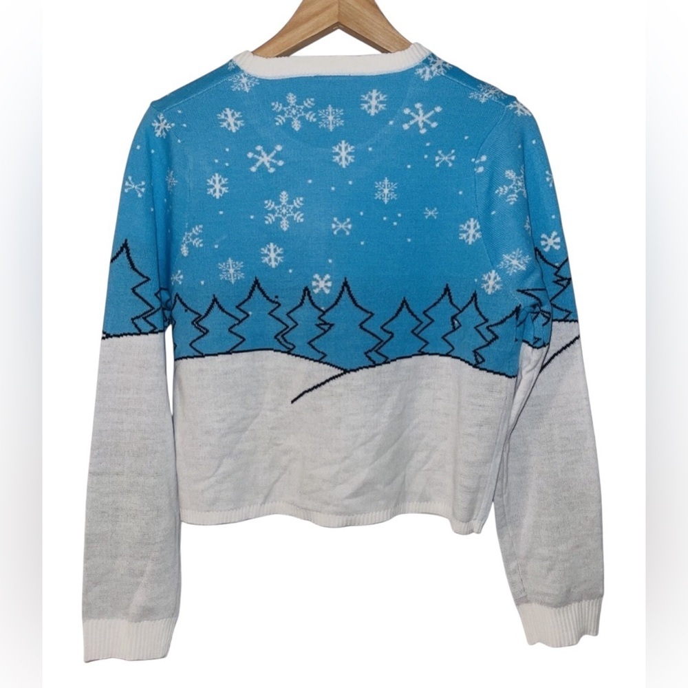 Women’s NWT Sanrio Hello Kitty Cropped Christmas Pullover Sweater: M - Picture 2 of 9